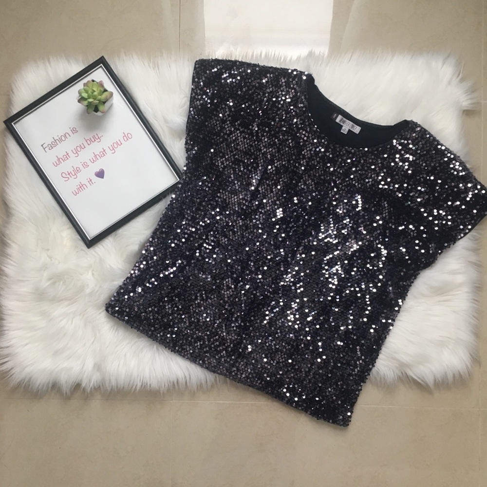 Jennifer Lopez purple sequin top/blouse